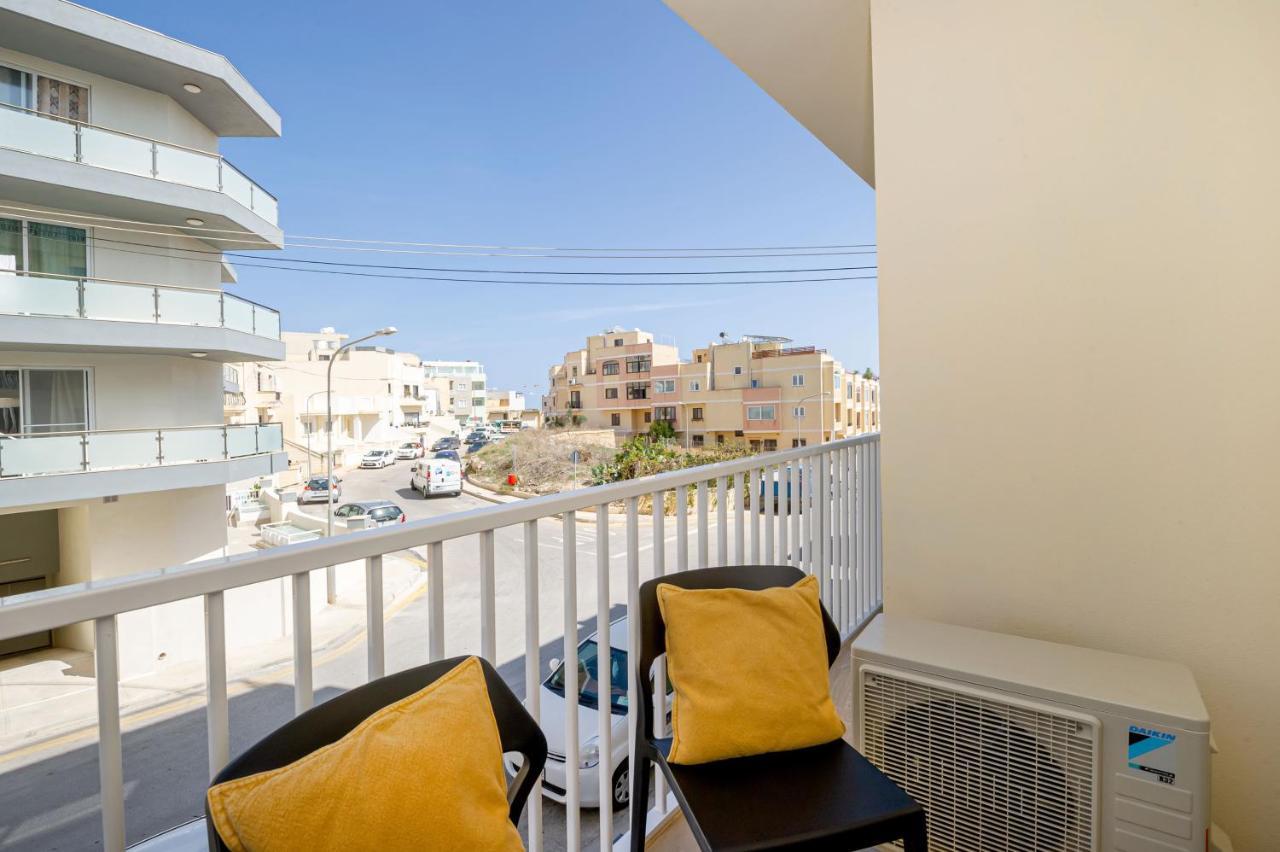 Summer Breeze Comfort Sunny Apartments Close To The Sandy Beaches - By Getawaysmalta Mellieħa Exteriör bild