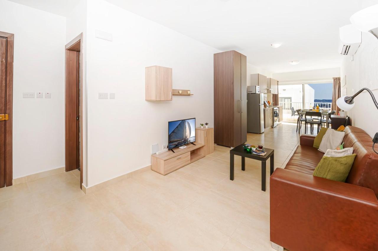 Summer Breeze Comfort Sunny Apartments Close To The Sandy Beaches - By Getawaysmalta Mellieħa Exteriör bild