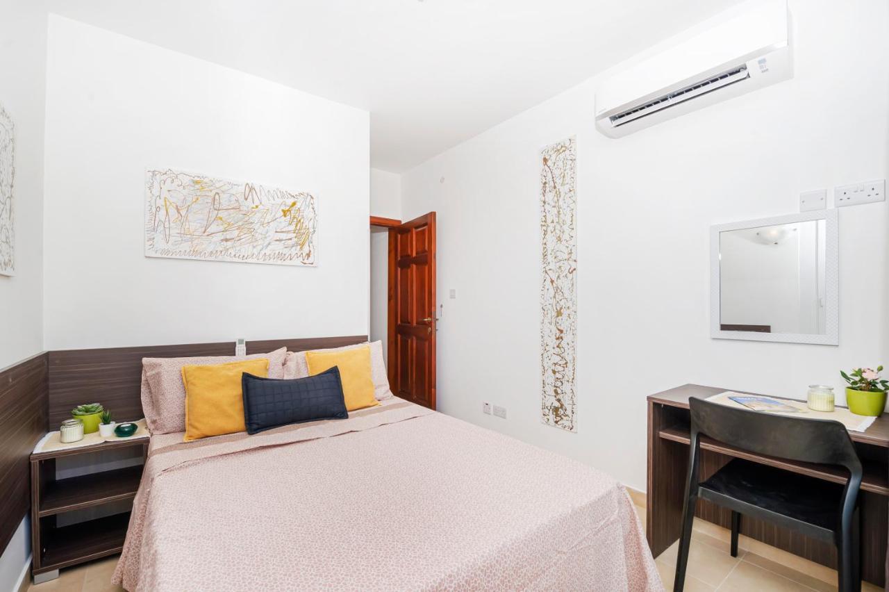 Summer Breeze Comfort Sunny Apartments Close To The Sandy Beaches - By Getawaysmalta Mellieħa Exteriör bild